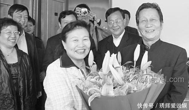 娶自己的发小与传统婚姻模式对比分析